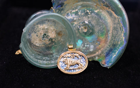 Roman glass Gold plated Pendant "Lion of judah".