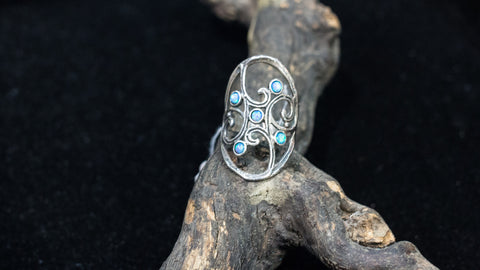 silver 925 ring with Opal stone.